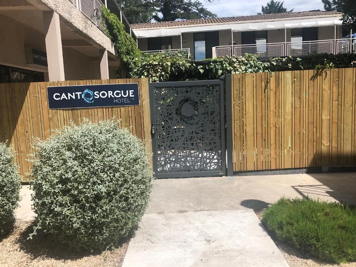 Hotel Cantosorgue LʼIsle-sur-la-Sorgue