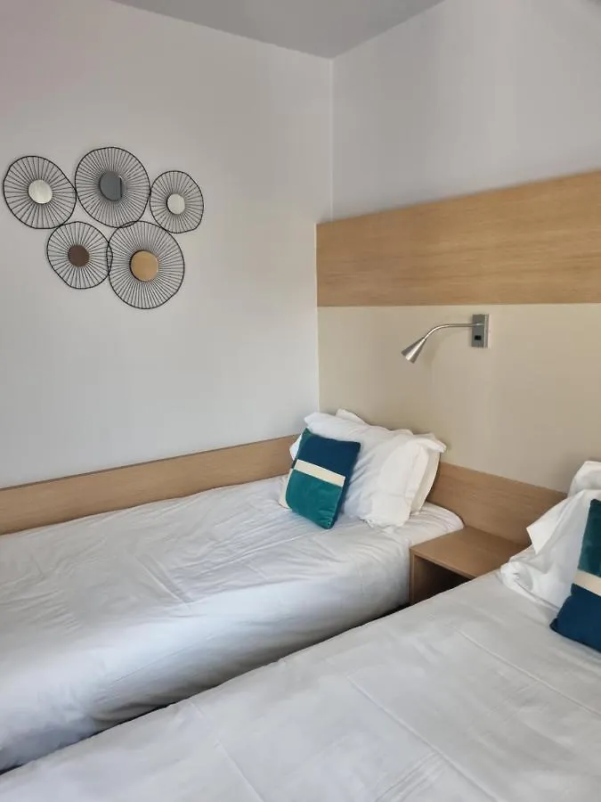 Hotel Cantosorgue LʼIsle-sur-la-Sorgue Francia