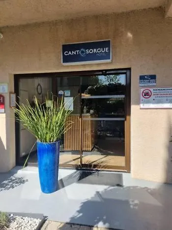 Hotel Cantosorgue LʼIsle-sur-la-Sorgue