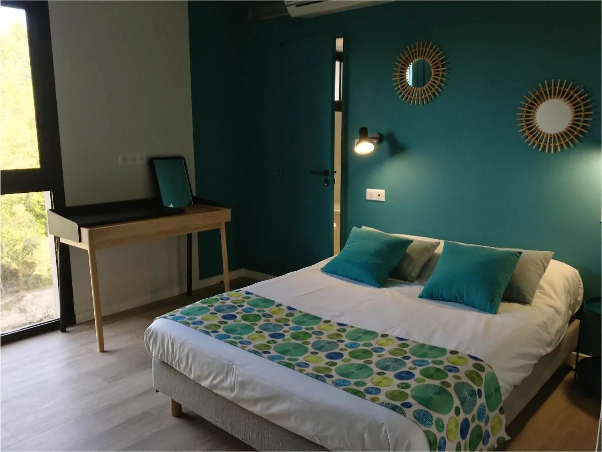 Hotel Cantosorgue LʼIsle-sur-la-Sorgue