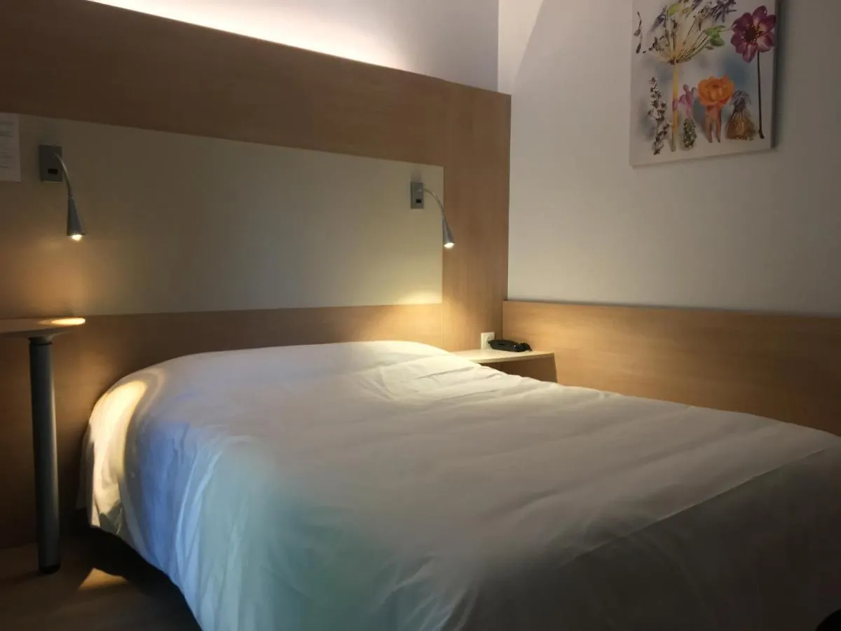 Hotel Cantosorgue LʼIsle-sur-la-Sorgue