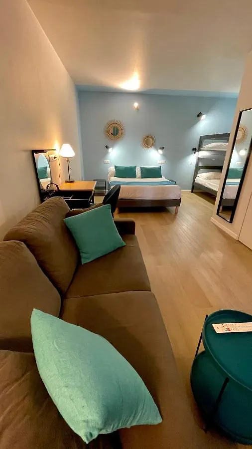 Hotel Cantosorgue L'Isle-sur-la-Sorgue 2*,  France